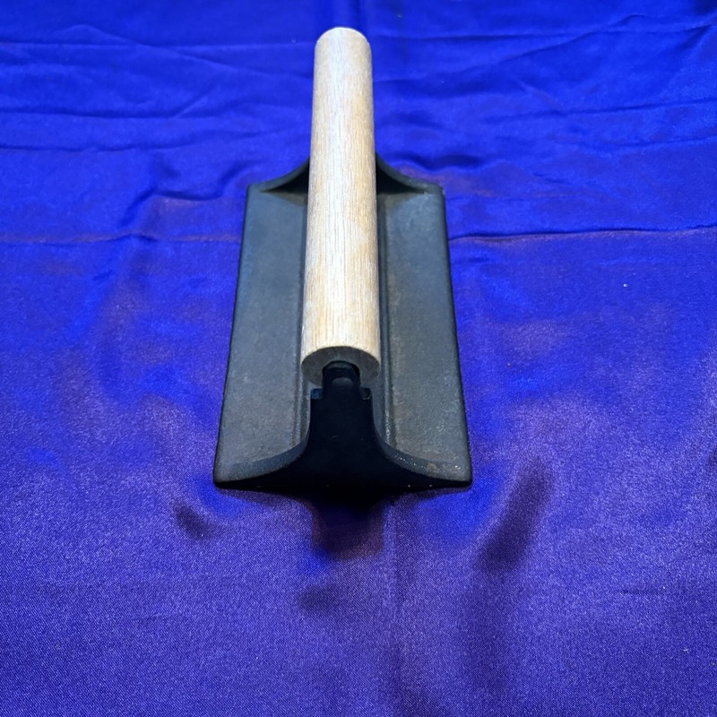 Norpro Cast Iron Pig Bacon Grill Press Burger Steak Wood Handle Man Gadget gallery