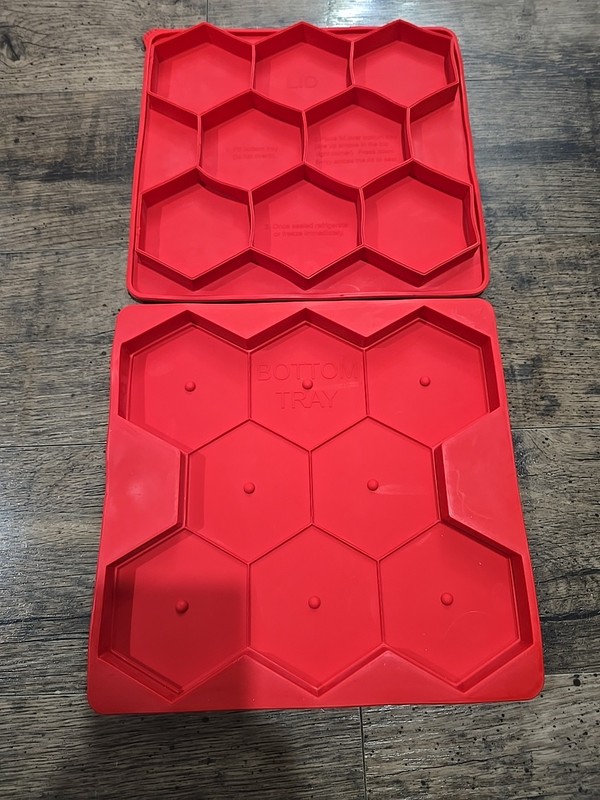 Shape & Store Burger Master Red Silicone Kitchen gallery