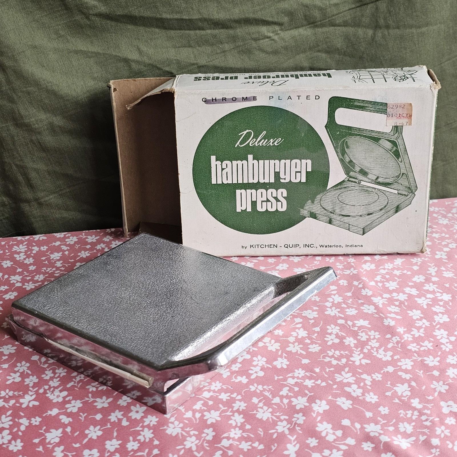 Kitchen - Quip Vintage Chrome Plated Deluxe Hamburger Press In Original Box gallery