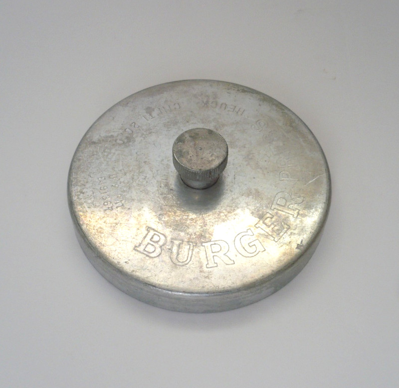 Vintage Heuck Aluminum Burger Press gallery