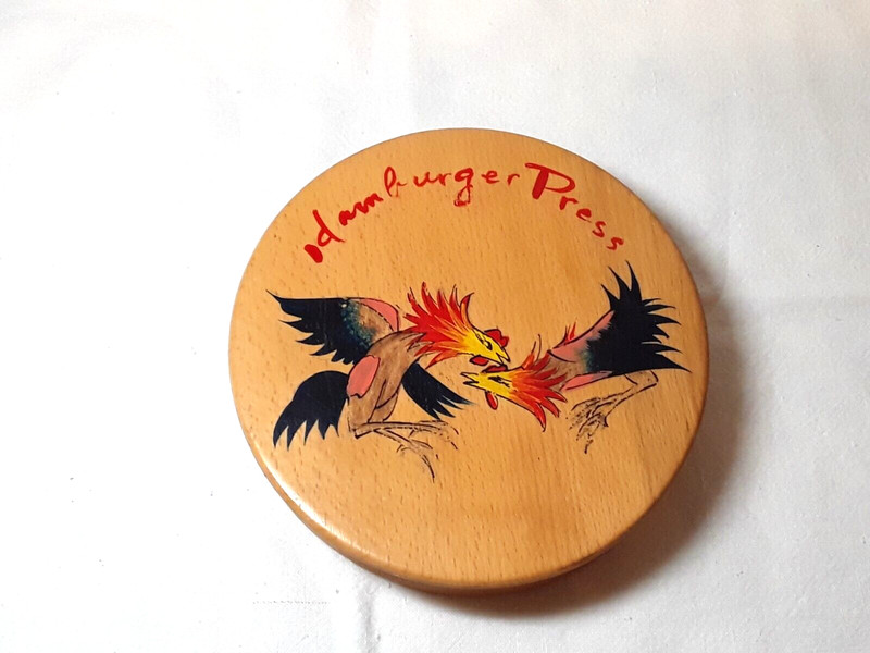 Vintage fighting rooster retro kitchen hamburger press gallery