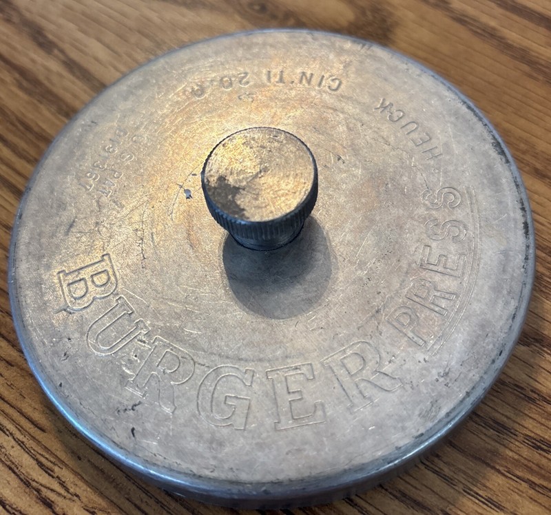 Vintage 1960's Heuck Burger Press Mold Aluminum w/Slide Release Made in USA gallery
