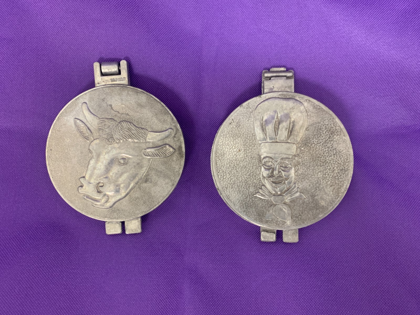 KITCHEN TOOLS - 2 Vintage Aluminum BULL & CHEF Hamburger Press Metal Burger Mold gallery