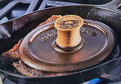 Netherton 7″ Ridged Cast Iron Cooking Iron Steak BurgerPress with oak handle