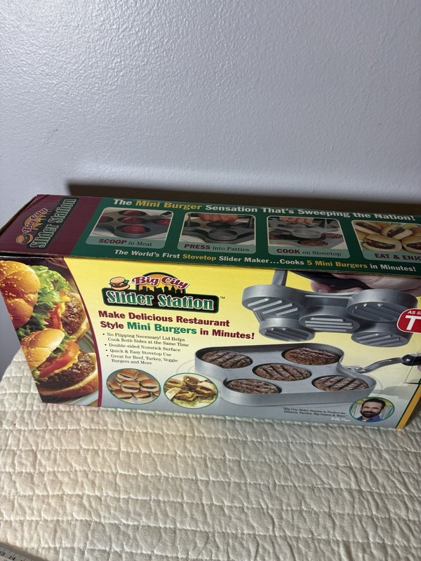 Big City Slider Station Cookware Grill Press Makes 5 Mini Burgers New gallery