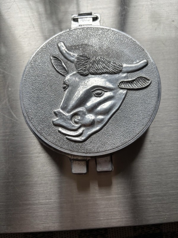 Vintage Aluminum Hamburger Press Bull Head Taiwan Cast Meat Patty Mold gallery