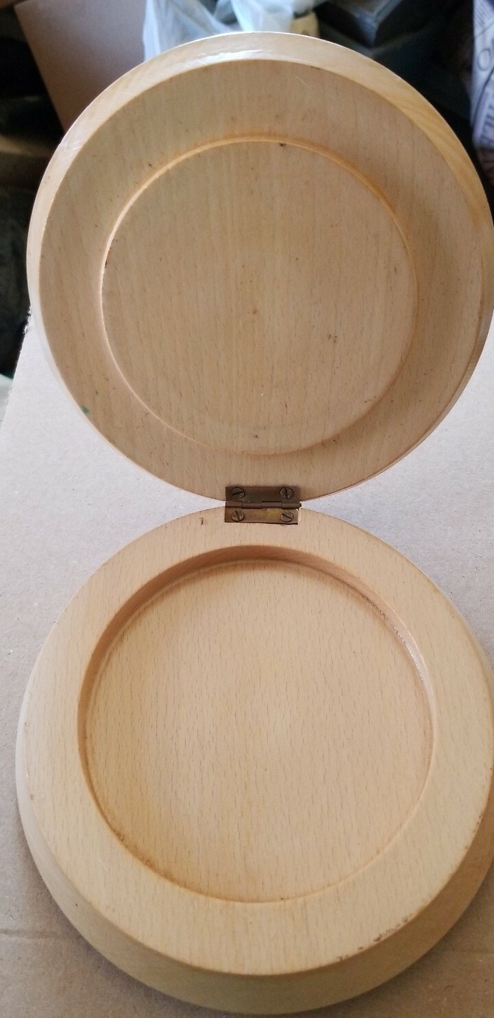 Fighting Roosters Vintage Wood Hinged Hamburger Press gallery