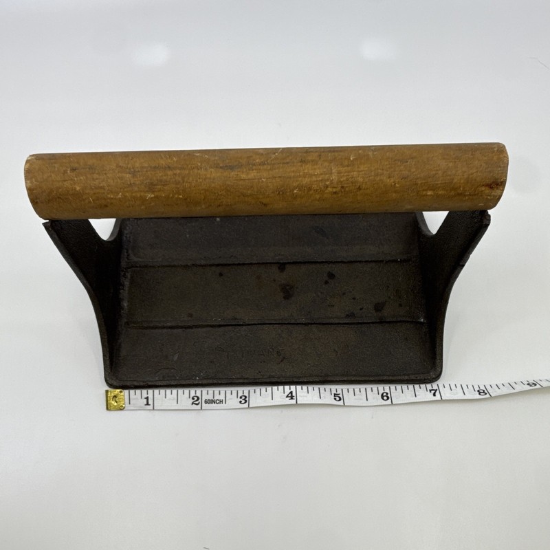 Cast Iron Bacon Press w/ Wood Handle, Pig Design, Large 7 in Antique gallery
