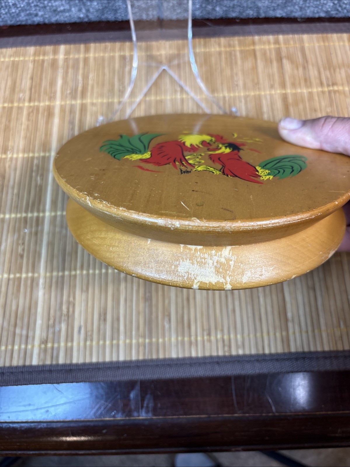 Bathe' Vintage Burger Press~Fighting Roosters~Wood 7" Diameter~Folkart gallery