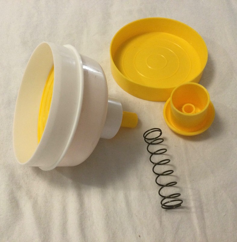 UNBRANDED 4-1/4" PLASTIC ADJUSTABLE HAMBURGER PRESS Yellow & White gallery