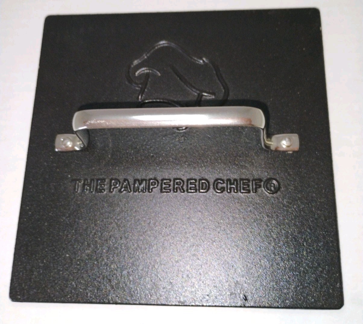 PAMPERED CHEF 2875 Cast Iron Restaurant Style Grill / Bacon Press - NEW IN BOX gallery