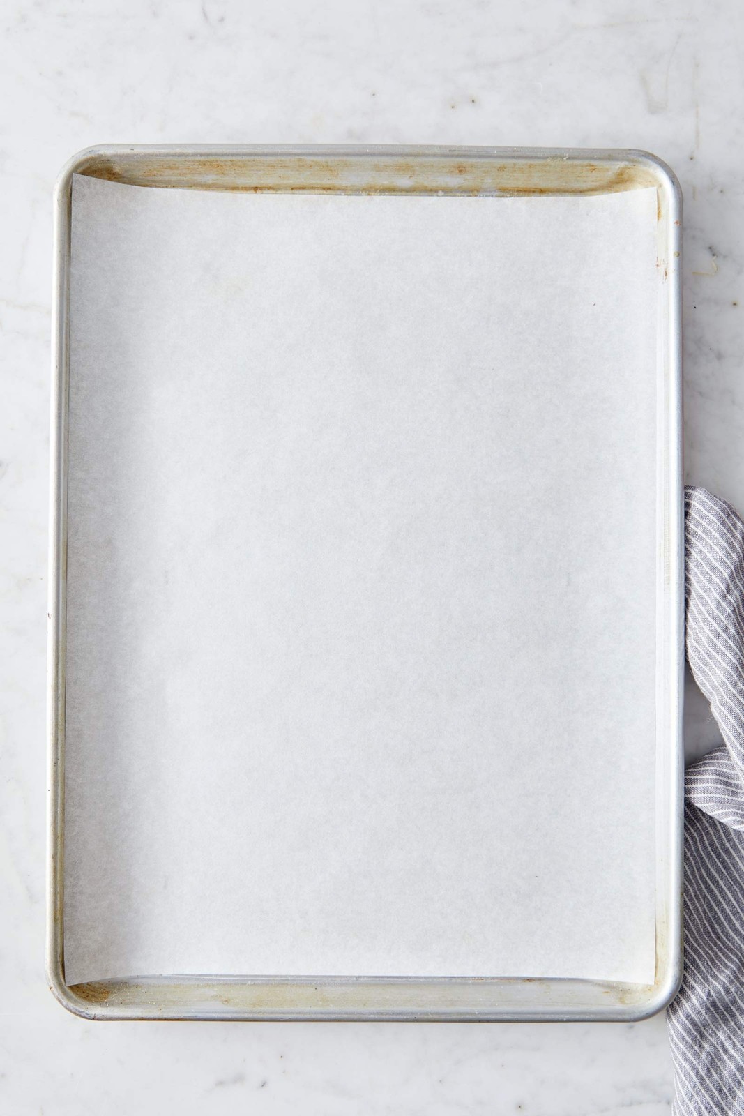 King Arthur Flour Precut Baking Parchment Paper, 100 Count (Pack of 1), White gallery