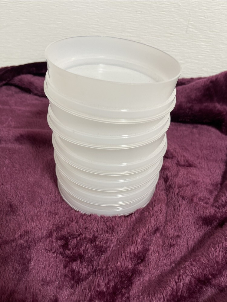 Tupperware 5 White Hamburger Keepers Set With No Lid Stackable