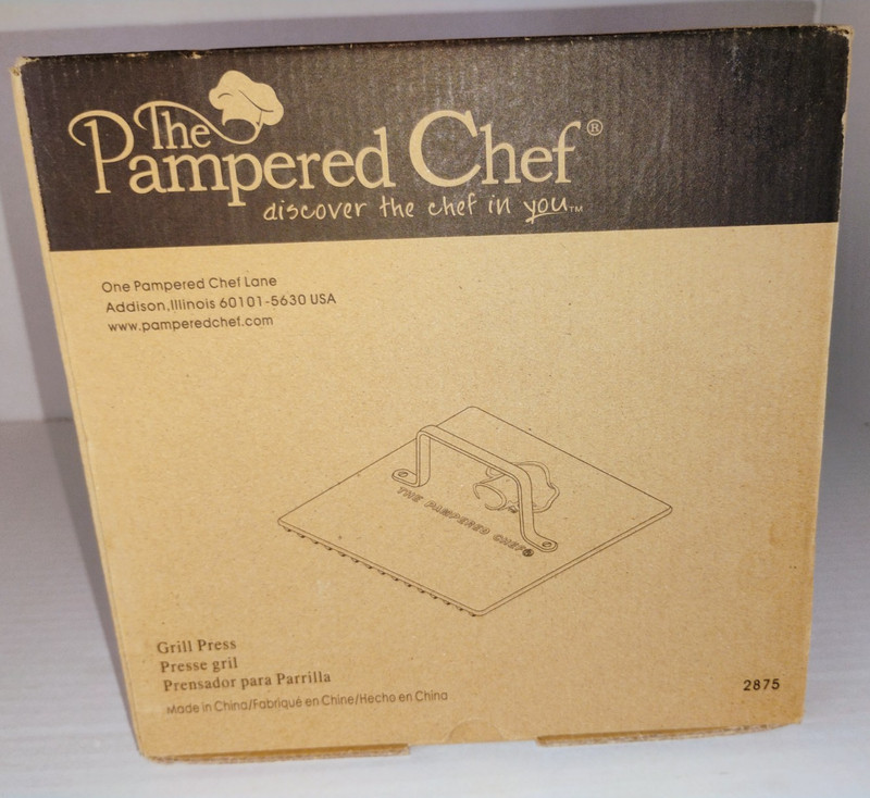 PAMPERED CHEF 2875 Cast Iron Restaurant Style Grill / Bacon Press - NEW IN BOX gallery