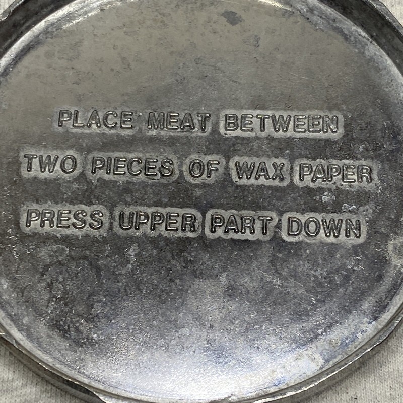 Vintage ALUMINUM 3.5” Hamburger Press Patty-Maker Meat Mold COW Bull Taiwan gallery