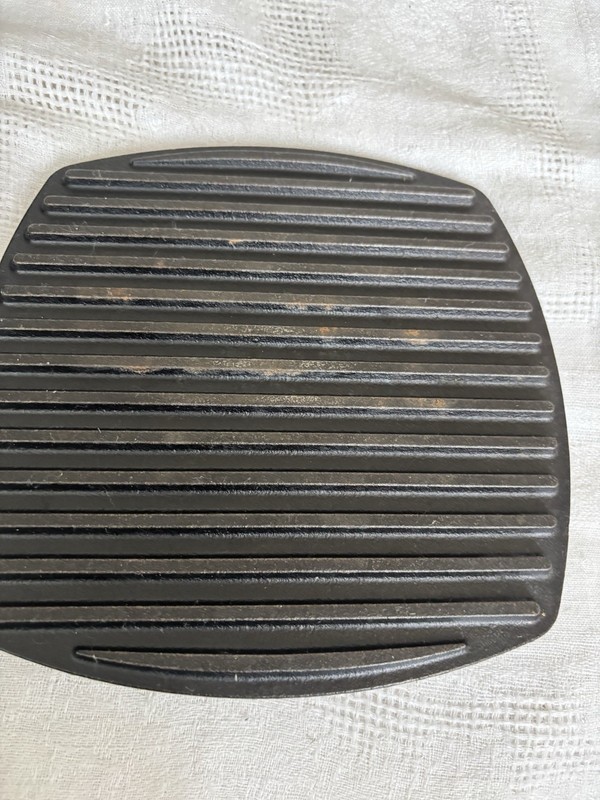 Lodge Cast Iron Panini Press 8”x 8” gallery