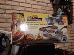 Big City Slider Station Nonstick Surface Mini Burger Maker – Open Box