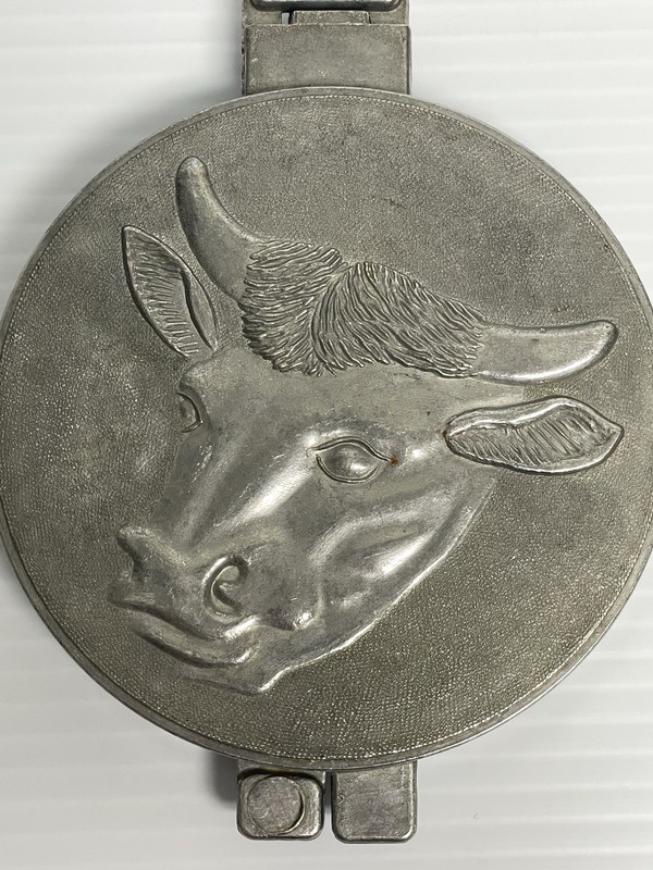 Vintage Aluminum Hamburger Press Bull Head Taiwan Cast Meat Patty Mold gallery