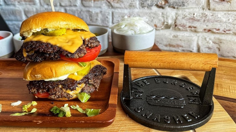 Pre-Seasoned Heavy Duty Cast Iron Smash Burger Press Kit - Heat Resistant Bur... gallery