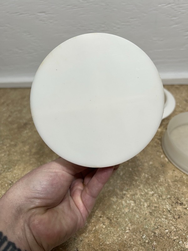 Tupperware Large Burger Press Ring & 1 Keeper #1926 NO SEAL gallery