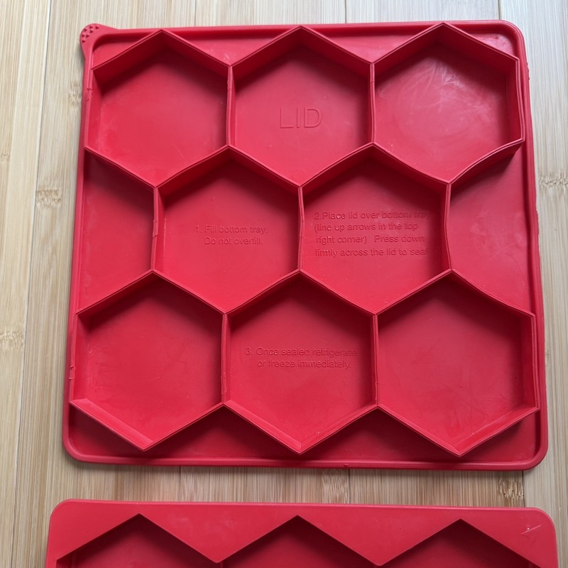 Shape + Store Burger Master 8 IN 1 - Burger Press & Freezer Container Silicone gallery
