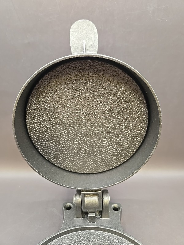 Single BURGER PRESS Made of Non-Stick Metal Adjustable Thickness 4.5" Diameter gallery