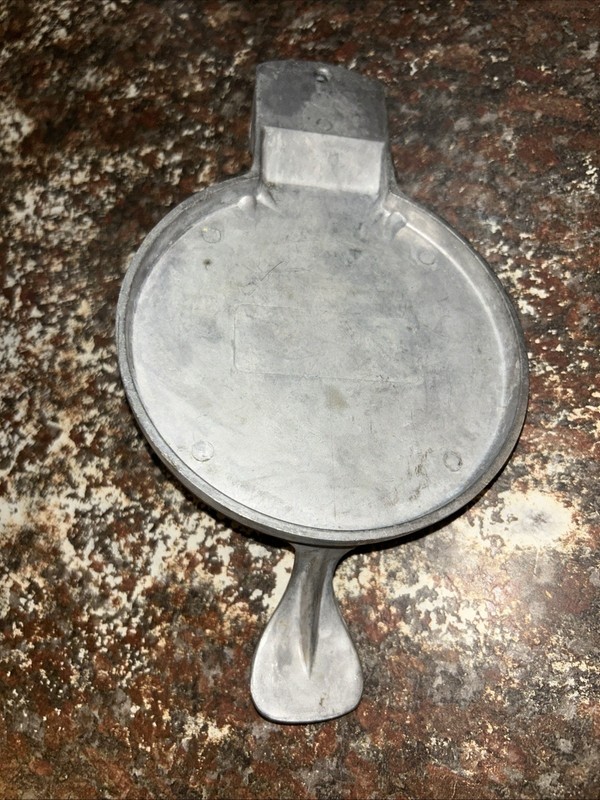Vintage Aluminum 5" Hamburger / Tortilla Press Mallard Duck Design gallery