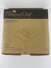 Pampered Chef Grill Press Enamel Coated Cast Iron #2875 New In Box 8.5”x 8.5” Sq