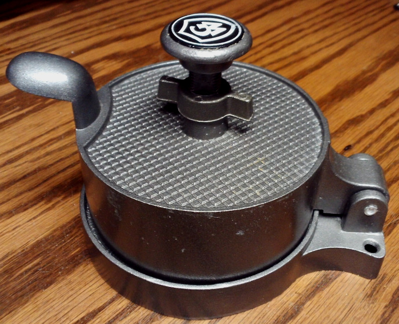 PROFESSIONAL Hamburger Press-Ground Beef Patty Maker-Hinged Lid-Aluminum J25 gallery