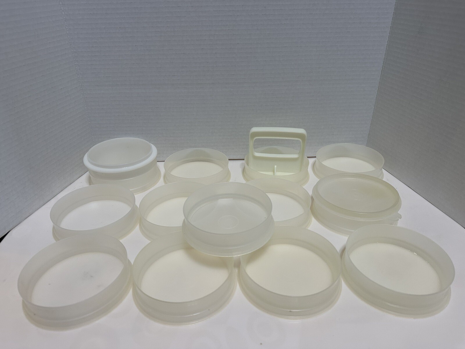 Vtg Tupperware Hamburger Press Set: 15-Piece Lot w/ 12 Keepers, Model 882-27 gallery