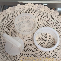 Plastic Single Burger Press White Medium Tupperware 882-18