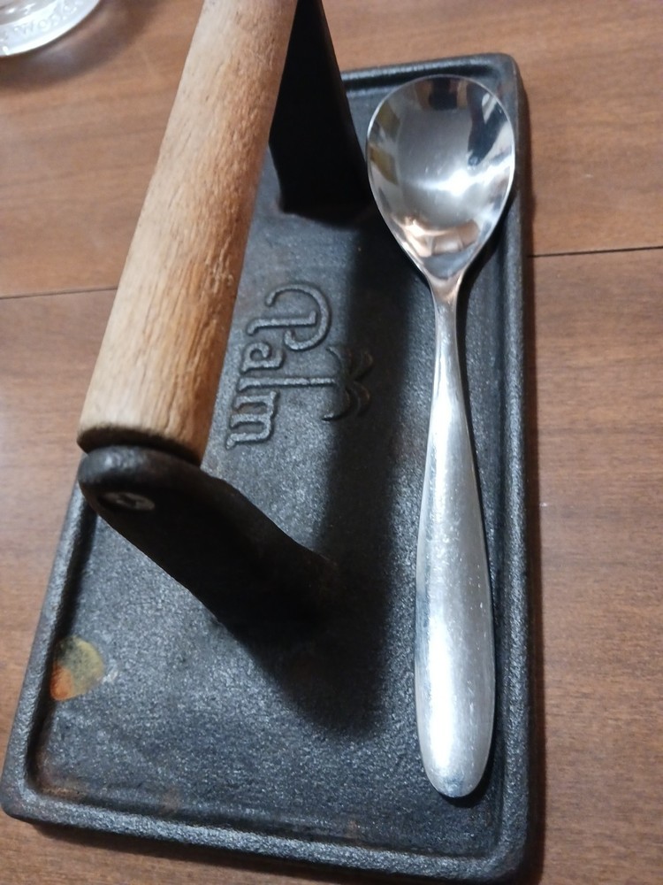 Palm Steakhouse Grill Press