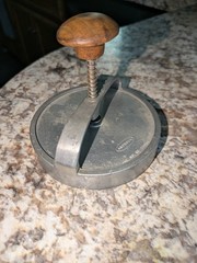 Vintage Androck Aluminum Hamburger Press Pat. No. RE-24935 Confirmed Mid-century