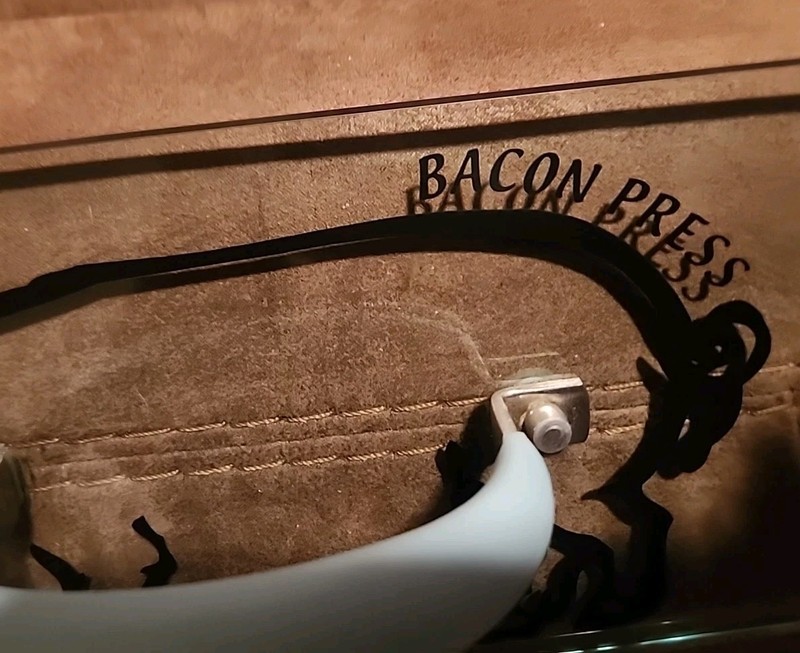 Prepology 2 lb Glass Bacon Burger Press Pig Decal Gray Comfort Grip Handle FP gallery