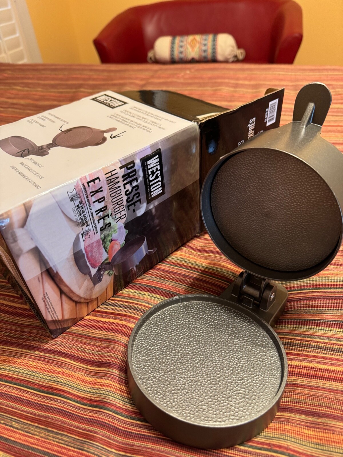 Weston Hamburger Press w/Patty Ejector NEW/open bx 07-0310-W w/200 waxed papers gallery