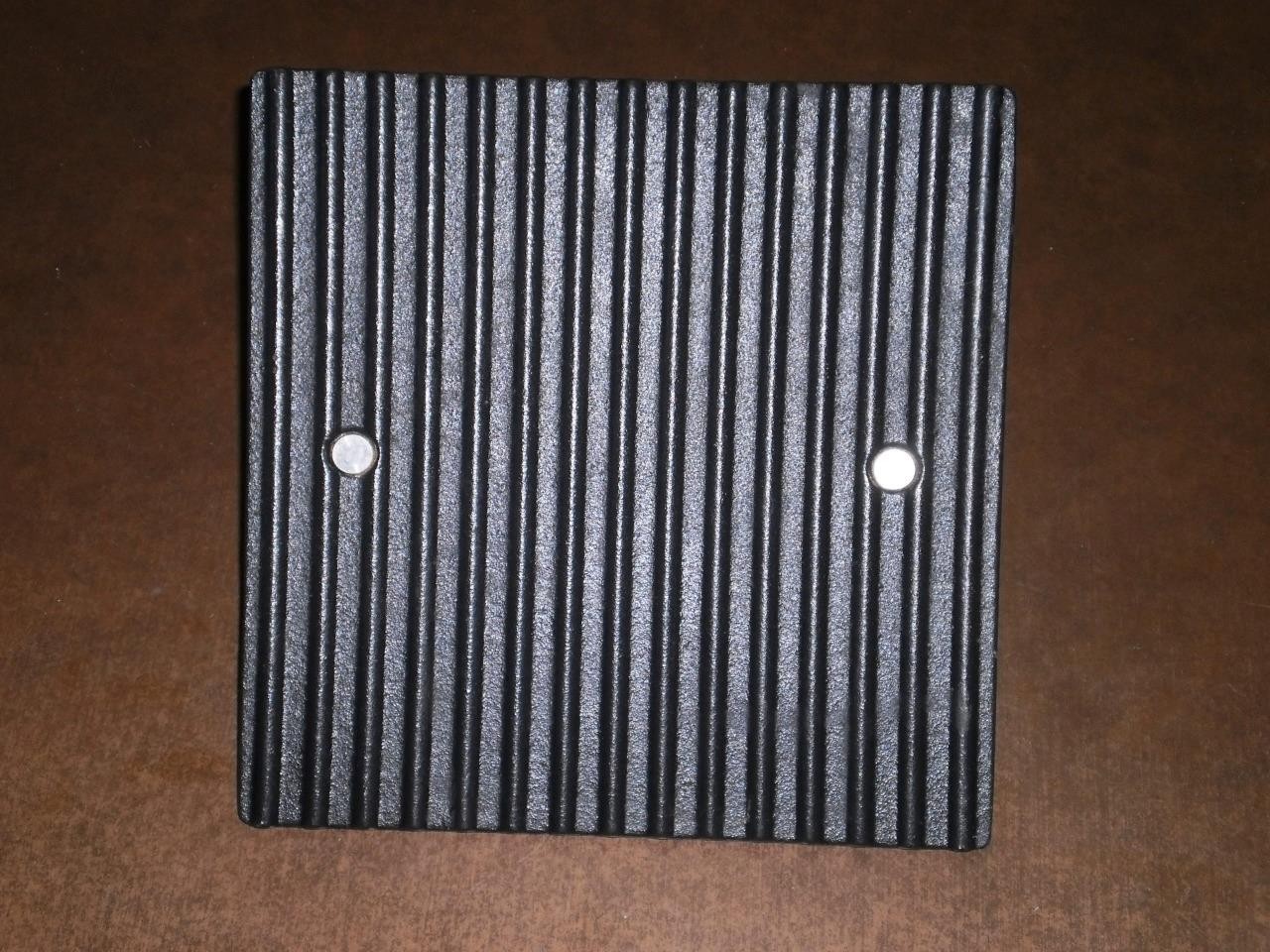 Pampered Chef Cast Iron Grill Press Bacon Hamburgers 8 1/2" x 8 1/2" gallery