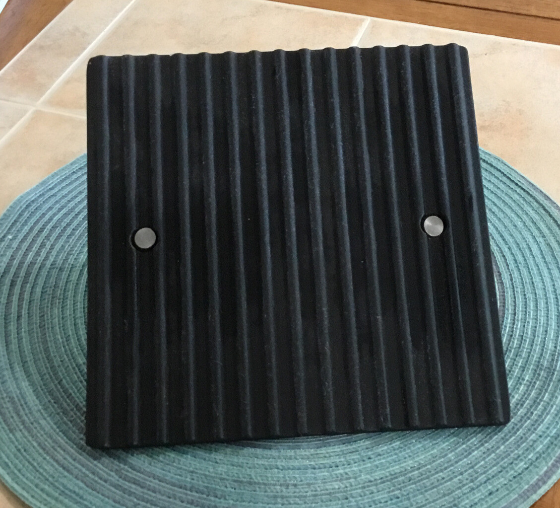 Pampered Chef Cast Iron Heavy Grill Press Burgers Panini Bacon 8.5" gallery