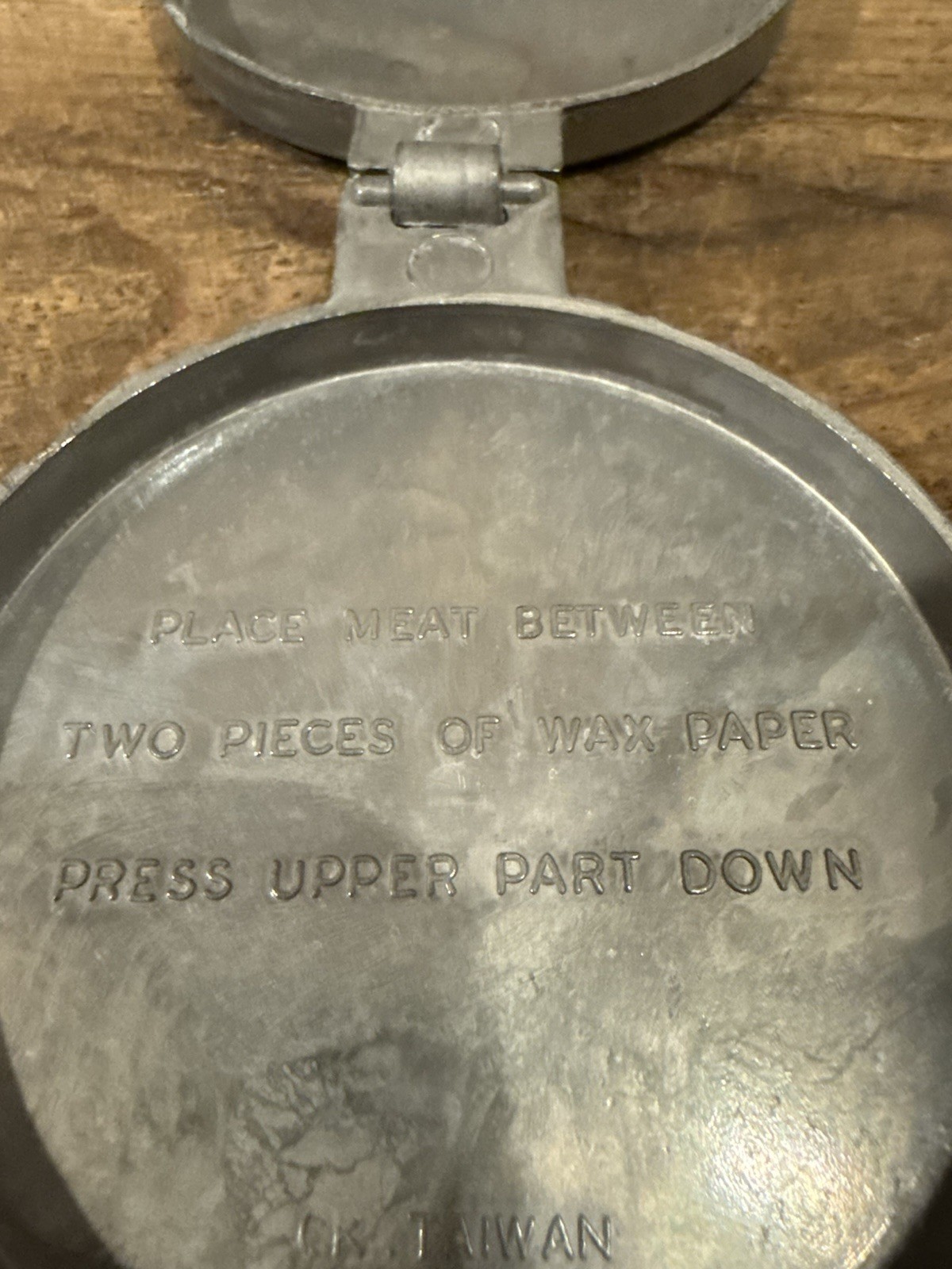 Metal Single Burger Press Cow Design Medium 6in Dishwasher Safe Silver Vintage gallery