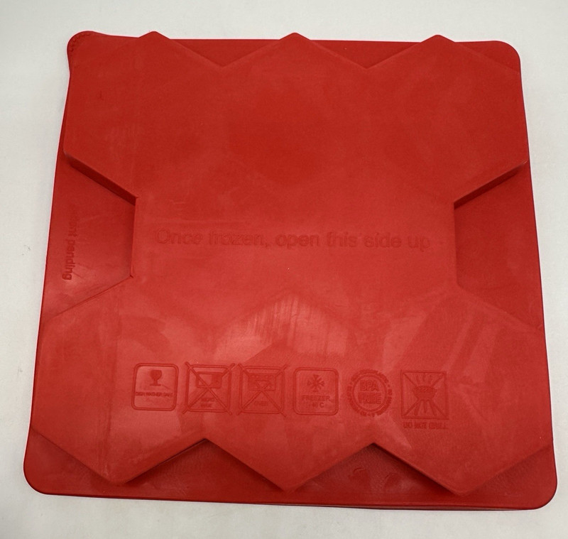 Shape + Store Burger Master 8 in 1 Burger Press & Freezer Container Silicone NEW gallery