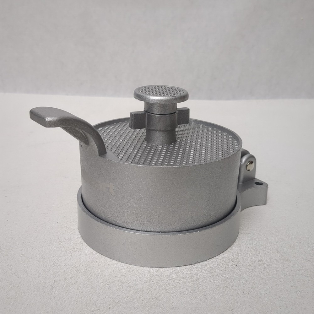 New Cuisinart Aluminum Adjustable Burger Press (Read)