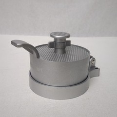 New Cuisinart Aluminum Adjustable Burger Press (Read)