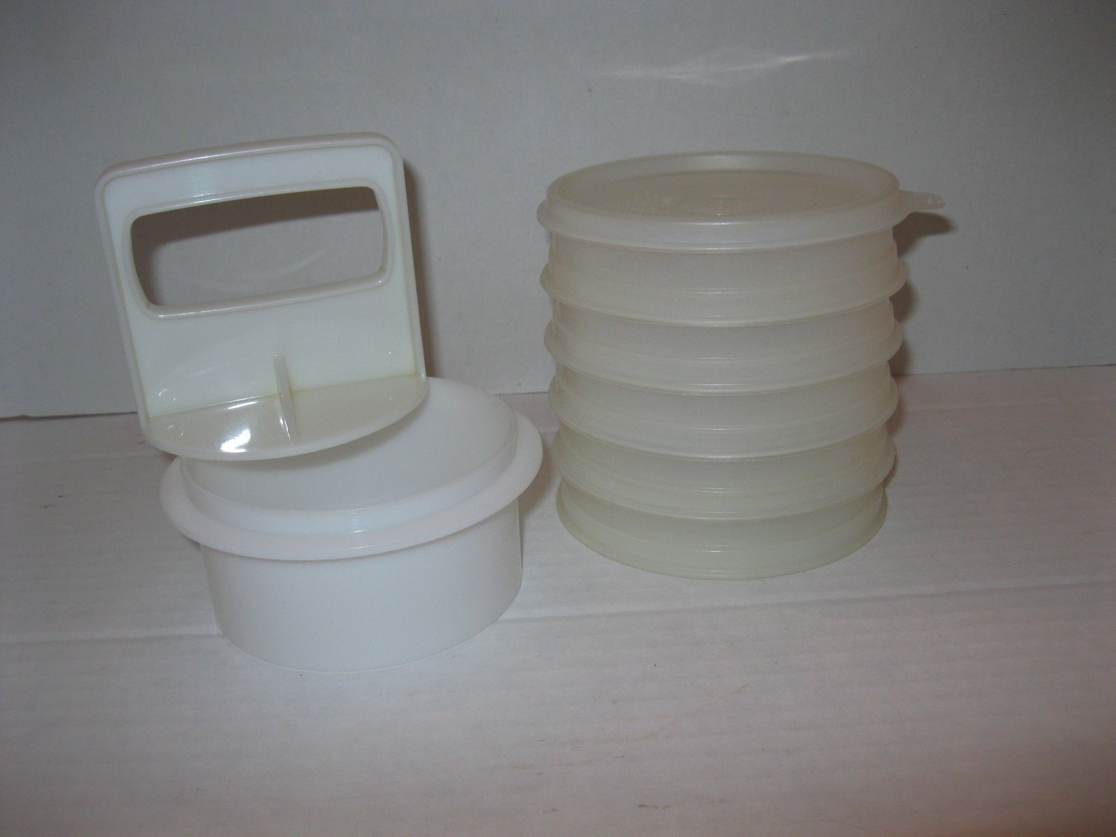 Tupperware Hamburger Press & 8 Freezer Keepers/Storage and Lid USA gallery