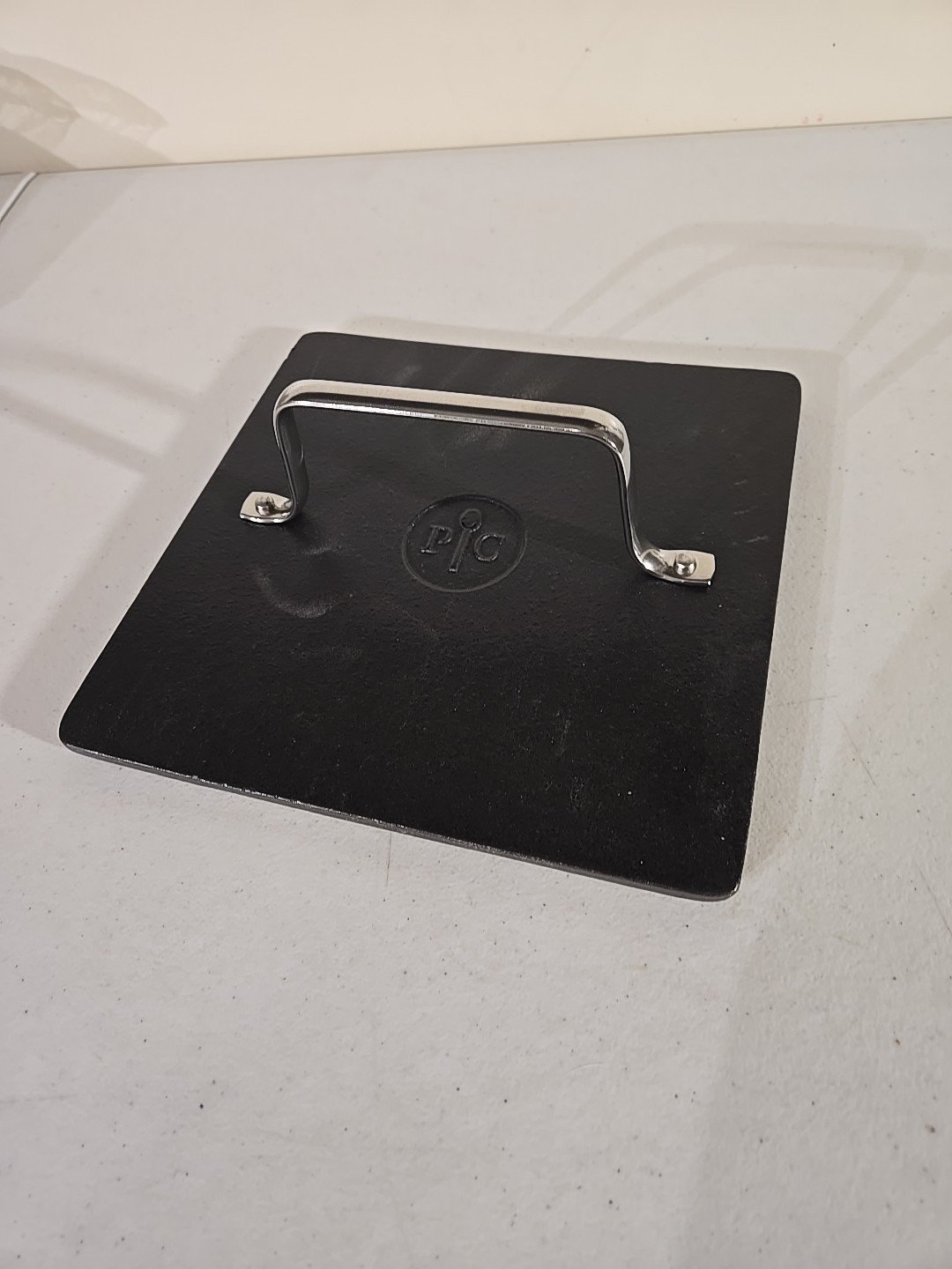 Grill Press #2875 Pampered Chef Cast Iron 8.5” Square For Meat Bacon Bur gallery