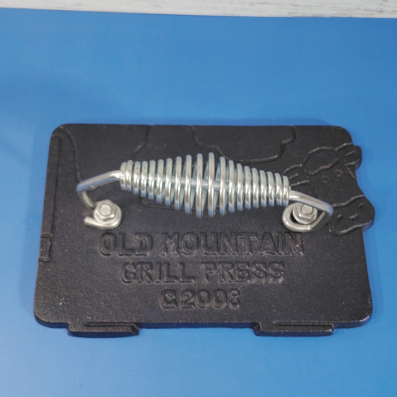 Old Mountain Cow Press 7" Rectangle Cast Iron Smash Grill W/ Coil Handle C2008 gallery
