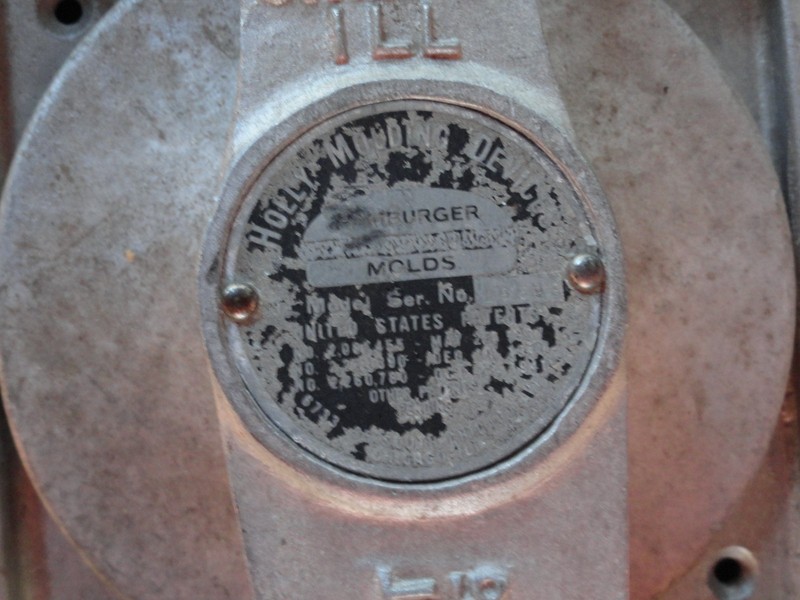 HAMBURGER MOLD PRESS VINTAGE 5" PATTY BY HOLLY MOLDING DEVICES USA WORKS GREAT gallery