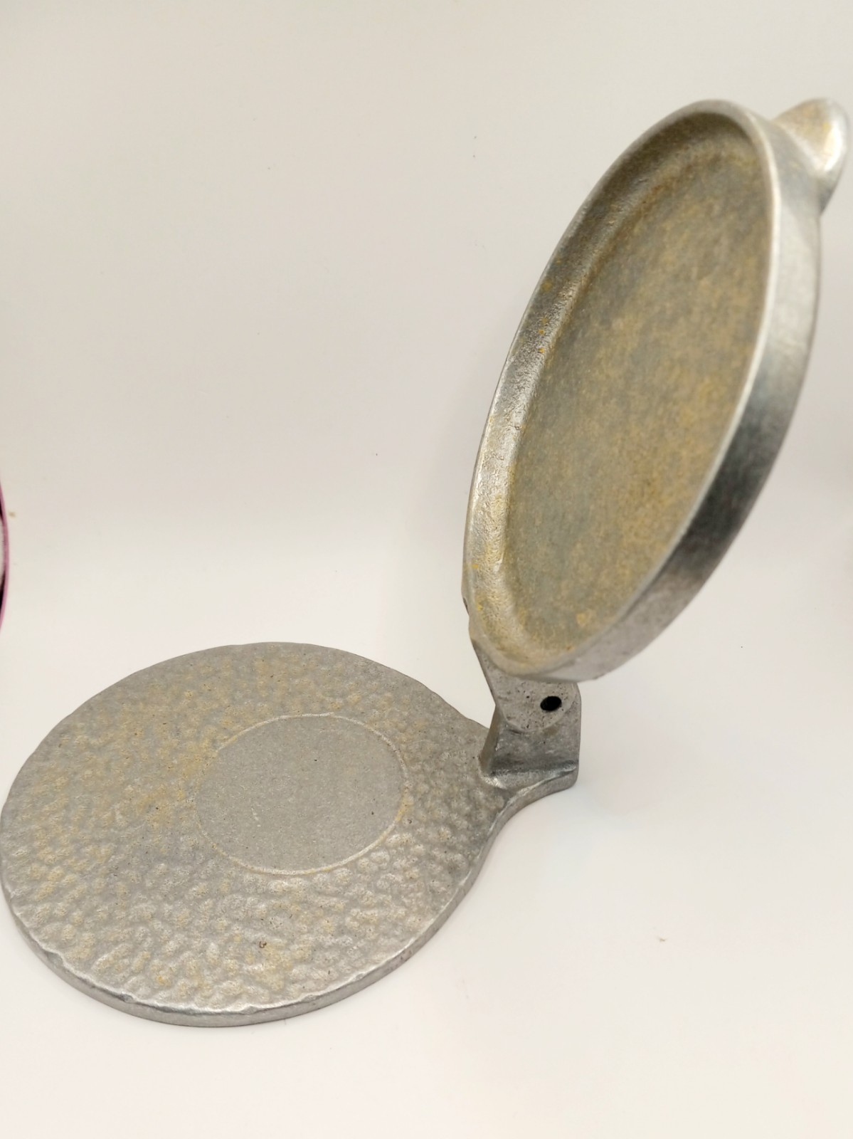 Vintage Aluminum 4" Hamburger Maker / Press w Embossed Instructions on Base gallery