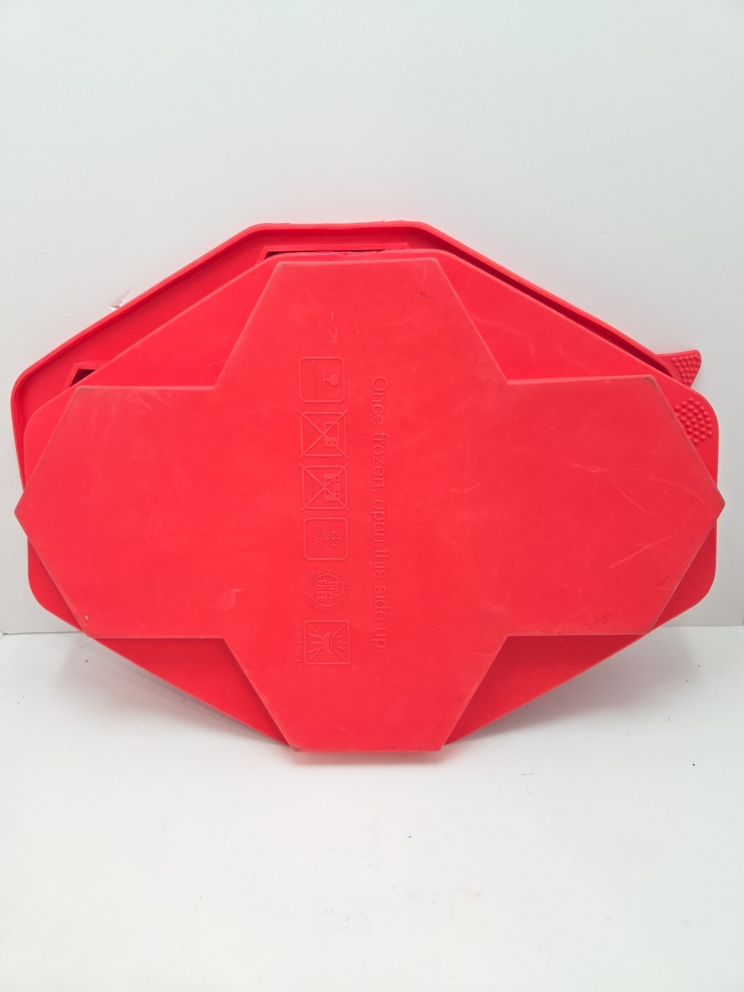 Shape & Store Red Silicone 4-Box & 6 Sided Hamburger Mold 5" Wide gallery