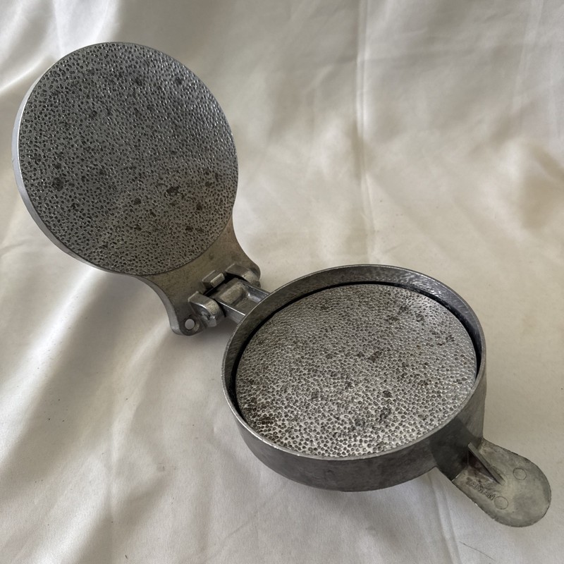 Hamburger Press Cast Aluminum Patty Maker 1/2” Thick Burger Mold Kitchen Tool gallery