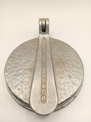 Vintage Aluminum 4″ Hamburger Maker / Press w Embossed Instructions on Base