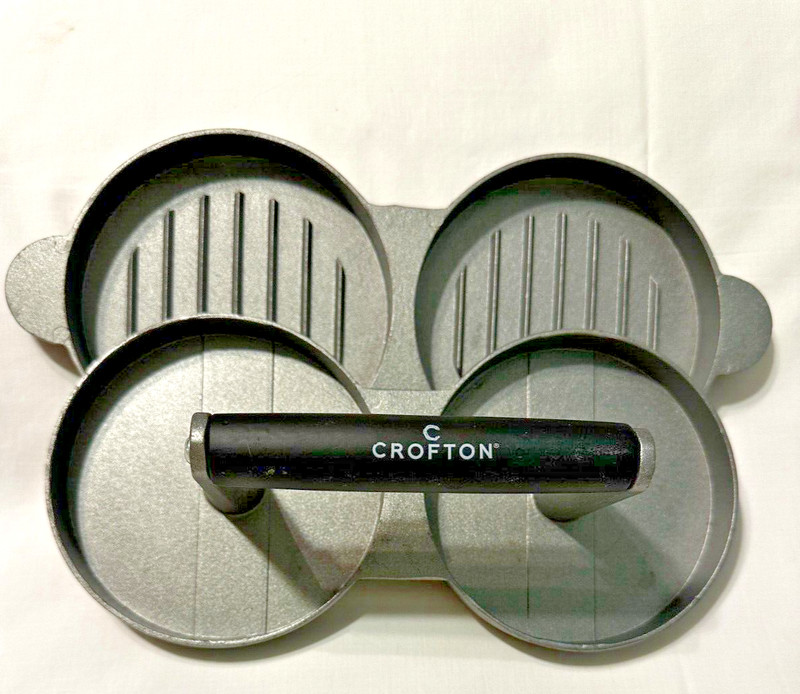 Crofton Non-Stick Hamburger Press, Heavy Duty Cast Aluminum Slightly Used #2142 gallery